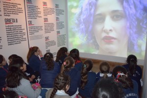 Visita guiada alumnas  de 5to ° "A" de la escuela Sarmiento